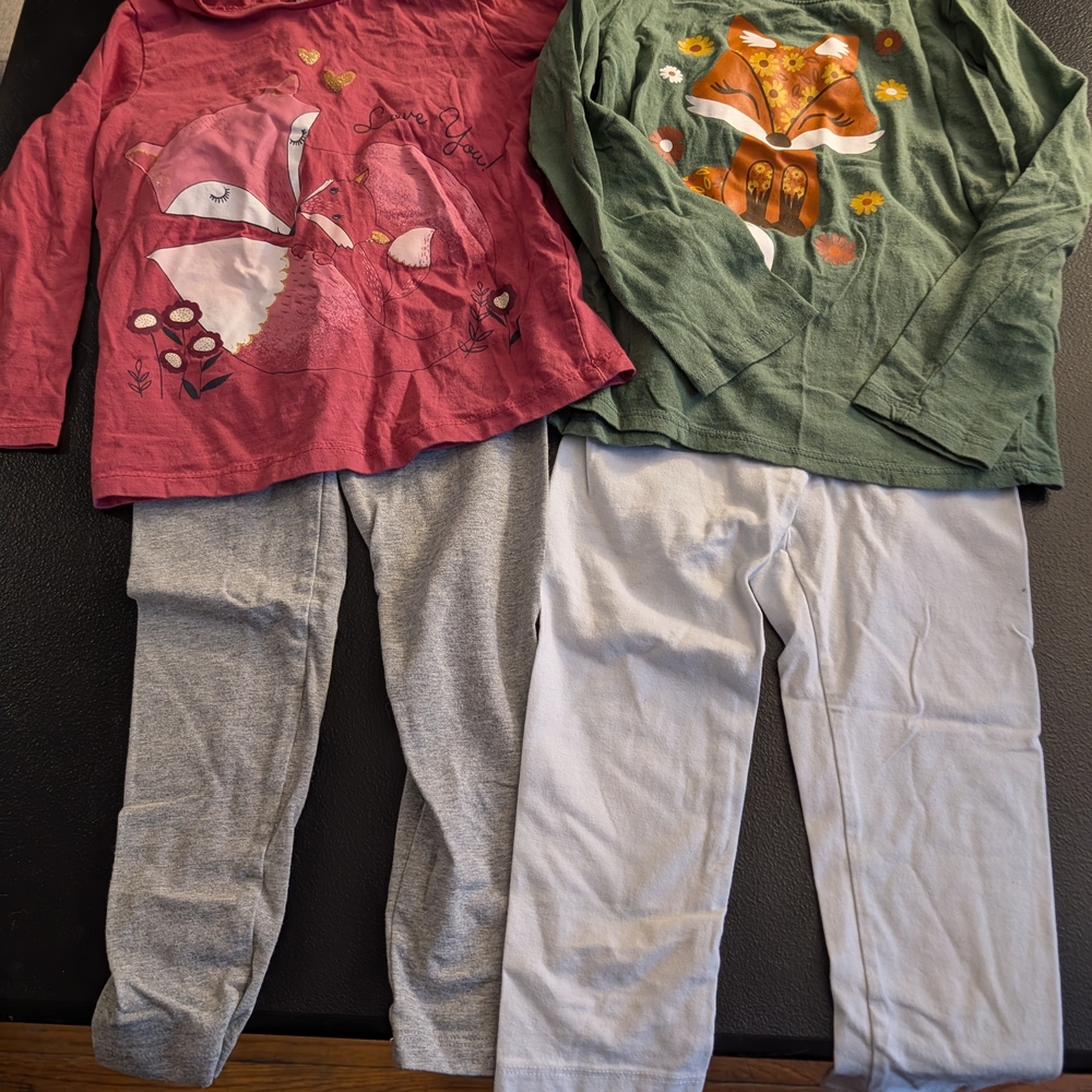 Lot Of Two Kids Outfits With Foxes Two Shirts And Two Pairs Of Leggings Size 5/6